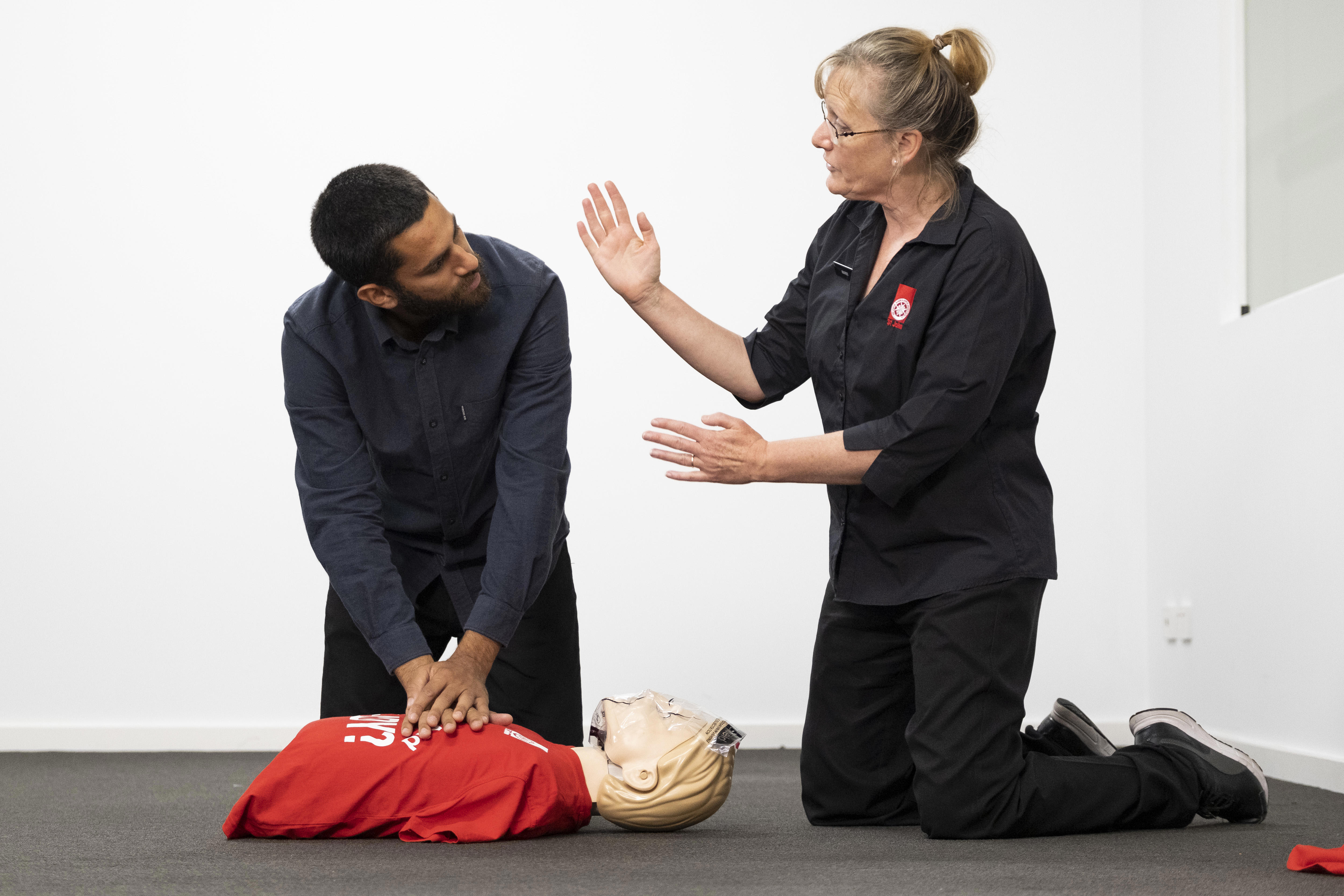 Comparison A 1Day vs 2Day Provide First Aid Course St John Vic